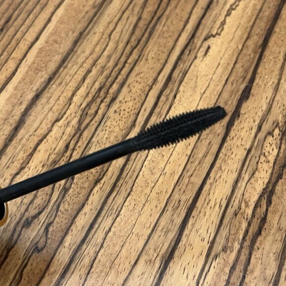 Gucci Mascara L'Obscur Lash By Lash 1 Eve Black 6.5ml/0.21oz - Picture 2 of 3